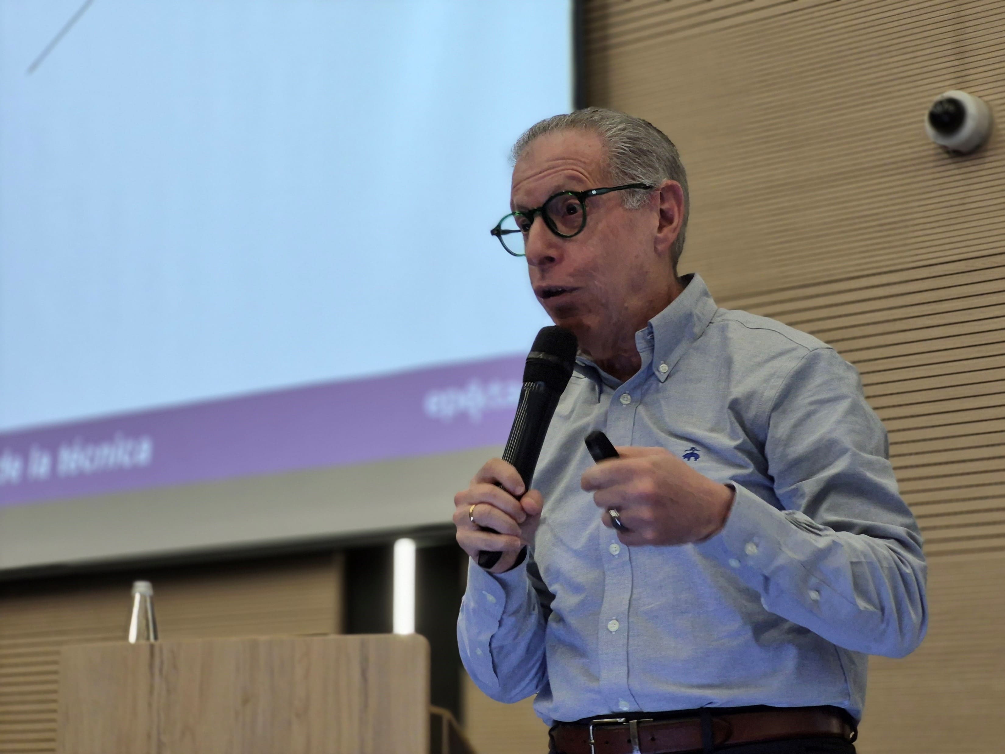 Andrés Aguirre - Liderazgo Digital Andrés Aguirre - Liderazgo Digital